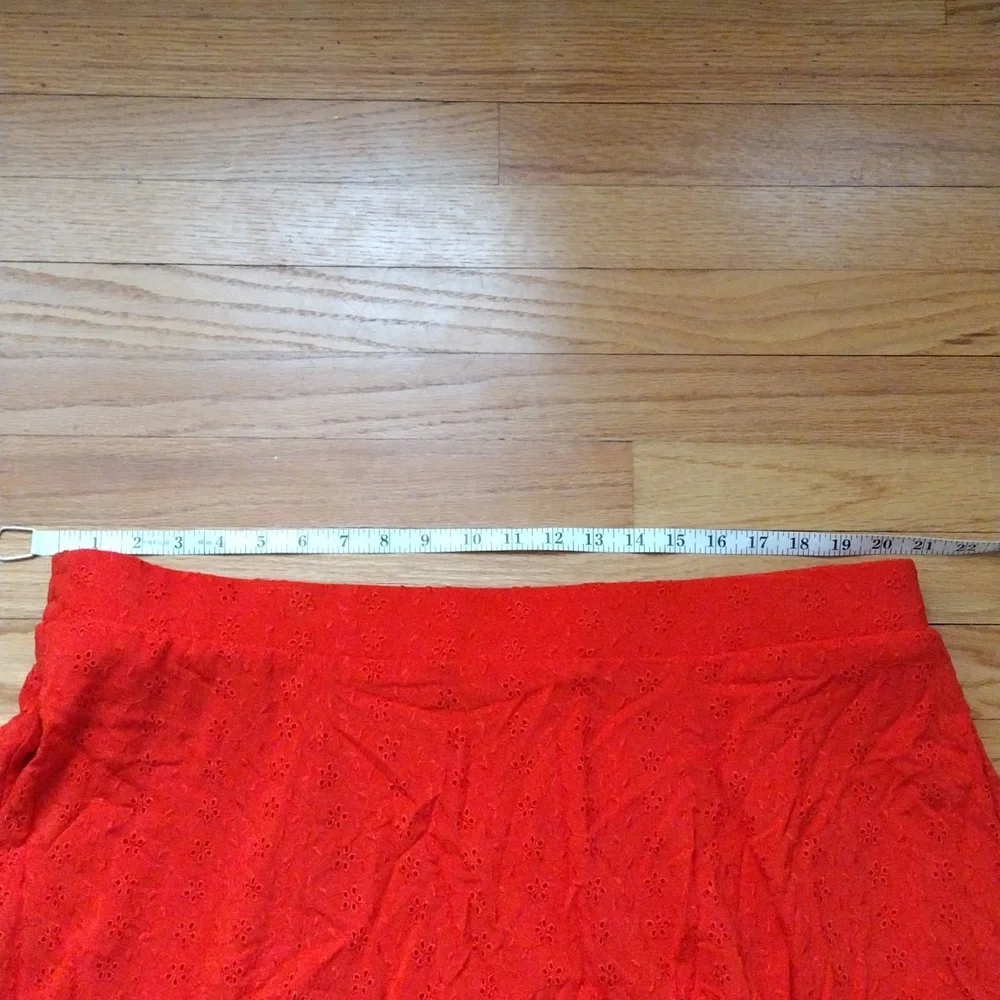 Torrid Retro Chic Eyelet Midi Skirt Size 3 NWOT - Picture 6 of 10